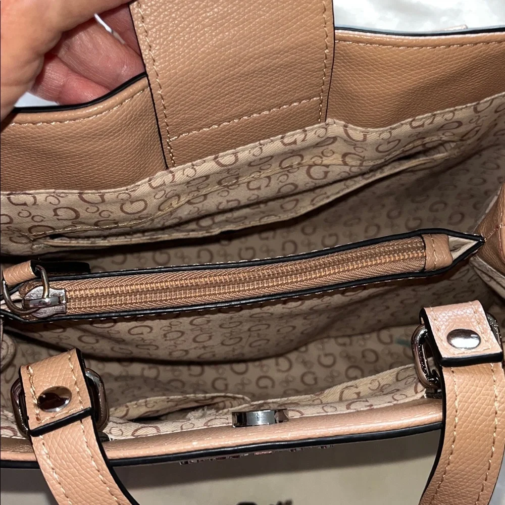 GUESS Cream and Tan Logo Satchel with Removable Strap - Picture 7 of 10